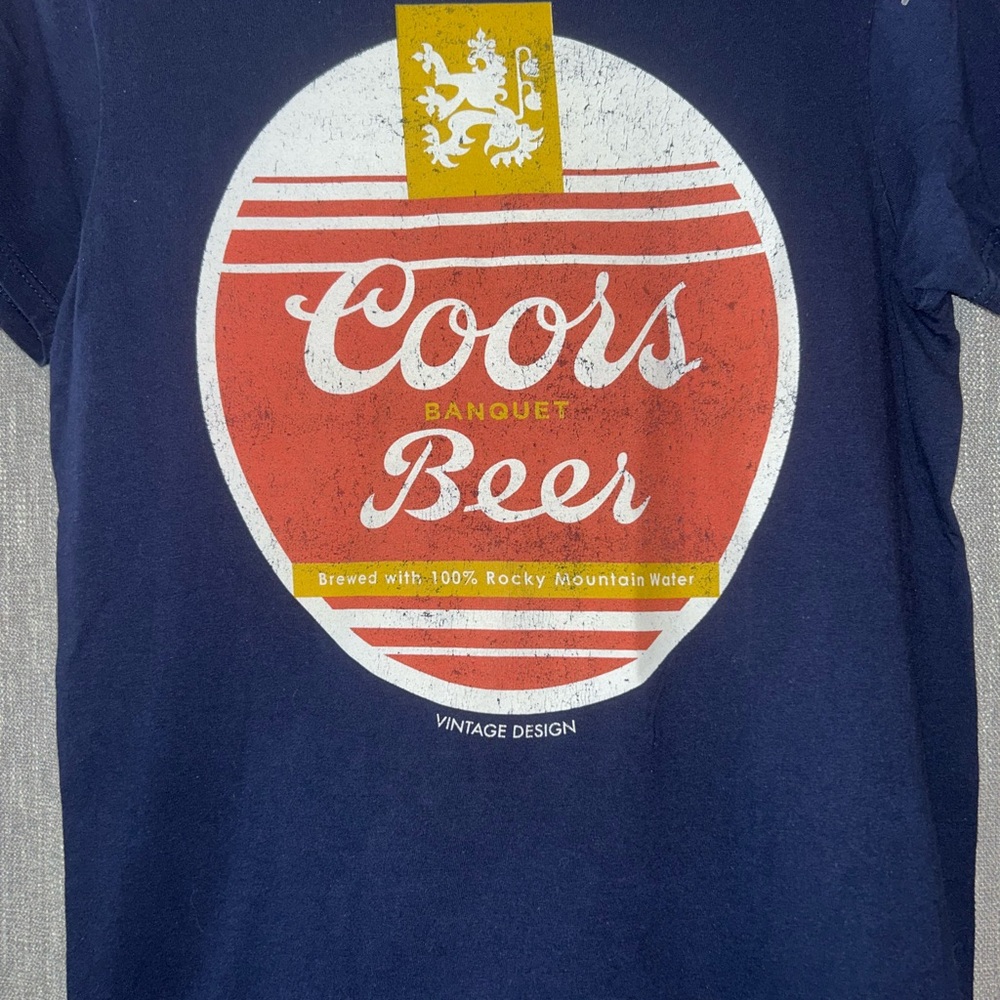 Coors Beer vintage design Graphic Tee 100% cotton mens small